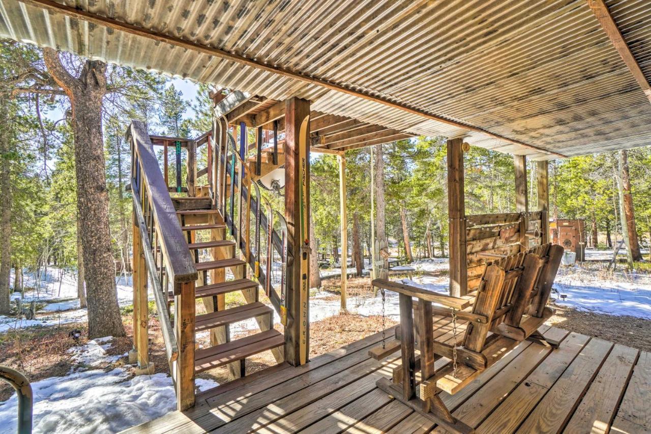 Secluded Black Hawk Log Cabin With Fire Pit! エクステリア 写真