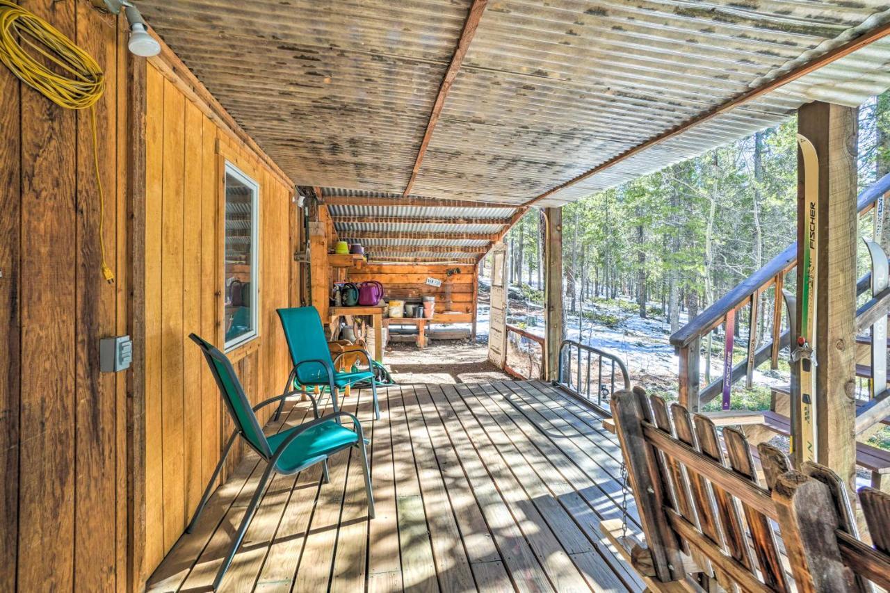 Secluded Black Hawk Log Cabin With Fire Pit! エクステリア 写真