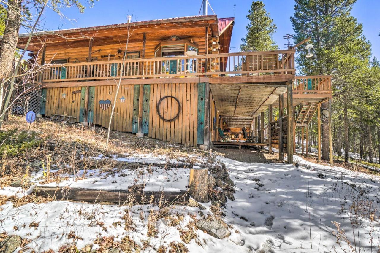 Secluded Black Hawk Log Cabin With Fire Pit! エクステリア 写真